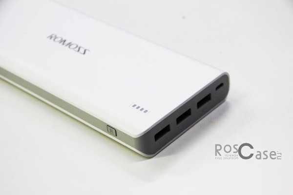 Дополнительный внешний аккумулятор ROMOSS Solo 4 (PH40-401) (8000mAh) (Белый) Дополнительный внешний аккумулятор ROMOSS Solo 4 (PH40-401) (8000mAh) (Белый)Описание:производитель - Romoss;совместимость - универсальная (смартфон, плейер, планшет и др.);материалы - ABS;тип - внешний аккумулятор. Особенности:емкость - 8000 mAh;вход - 5V/2.1A, выход - 5V/1A + 5V/2.1A;размер - 138х62х21.5 мм;вес - 240 г;два входа USB;индикатор заряда;кабель microUSB в комплекте.<br><br>Тип: Внешний аккумулятор<br>Бренд: ROMOSS