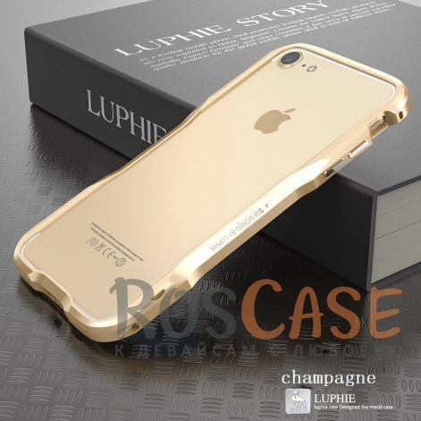 Металлический бампер Luphie Razon для Apple iPhone 7 (4.7) (Золотой) Металлический бампер Luphie Razon для Apple iPhone 7 (4.7) (Золотой)Описание:бренд - Luphie;материал - алюминий;совместим с Apple iPhone 7 (4.7);тип - бампер.Особенности:прочный алюминий;в наличии все вырезы;ультратонкий дизайн;защита граней от ударов и царапин;в комплекте отвертка для установки бампера.<br><br>Тип: Чехол<br>Бренд: Luphie<br>Материал: Металл