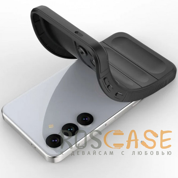 Фотография Черный Flex Silicone | Противоударный чехол для Samsung Galaxy S24 Plus с защитой камеры и микрофиброй