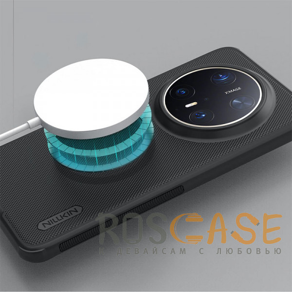 Фотография Черный Nillkin Super Frosted Shield Magnetic | Пластиковый чехол с поддержкой Magsafe для Huawei Mate 70 Pro / 70 Pro Plus
