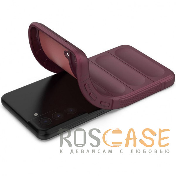 Фотография Бордовый Flex Silicone | Противоударный чехол для Samsung Galaxy S21 FE с защитой камеры и микрофиброй