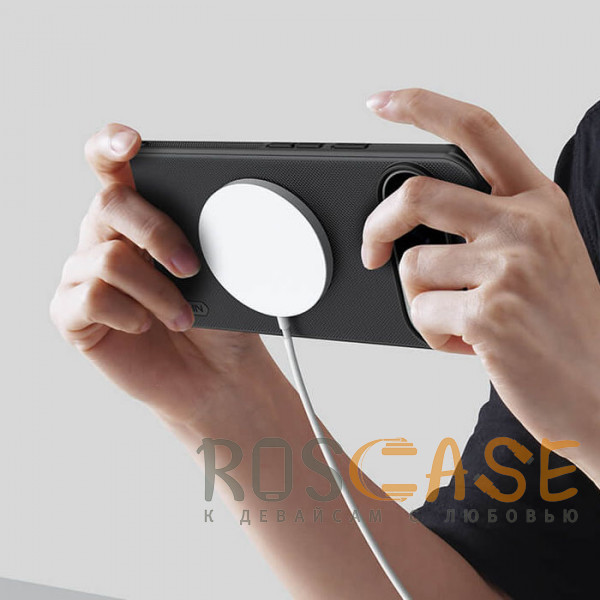 Фотография Черный Nillkin Super Frosted Shield Magnetic | Пластиковый чехол с поддержкой Magsafe для Google Pixel 10 / 10 Pro