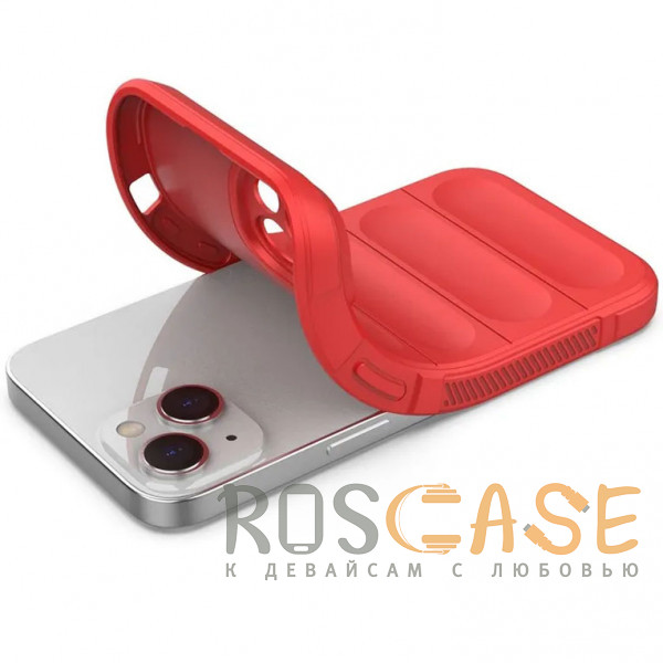 Фотография Красный Flex Silicone | Противоударный чехол для iPhone 14 с защитой камеры и микрофиброй
