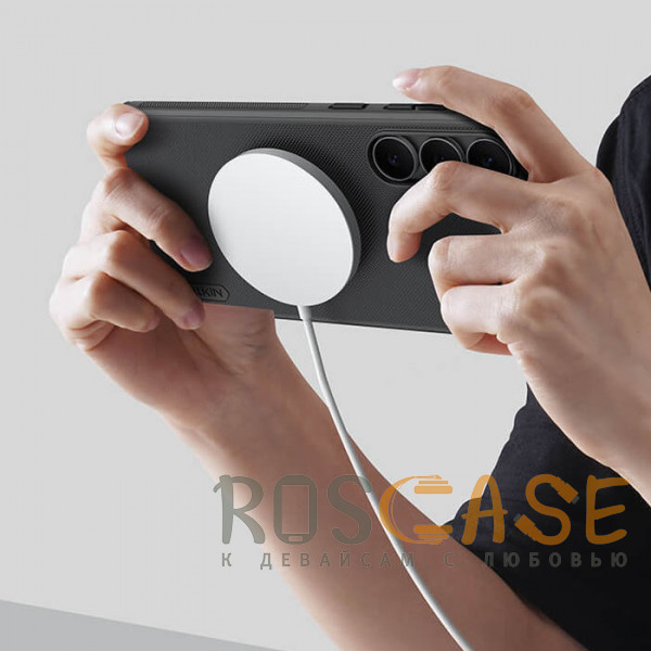 Изображение Черный Nillkin Super Frosted Shield Magnetic | Пластиковый чехол с поддержкой магнитной зарядки Magsafe для Samsung Galaxy S25 FE